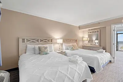 Image de Cozy 1 Br Oceanfront Off season Escape- North end of Myrtle!