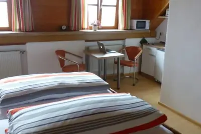 Image de Studio-Salle de bain privée séparée-Vue sur la campagne