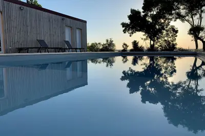 Image de Maison 'Villa Virginie Gite 2' avec vue sur le lac, Wi-Fi et climatisation