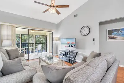 Image de Tranquil Luxury Condo near Anna Maria Island Beach, 2 heated pools, hot tubs, Img