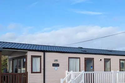Image de Fun in the Sun at Seal Bay Resort, Selsey, West Sussex!
