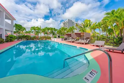 Image de 2211 · 3 Min Walk -> Beach / Heated Pool / Free Parking