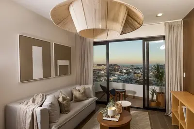 Image de 5 Minutes to Downtown. Gorgeous Ocean View. Beautiful Apartment.