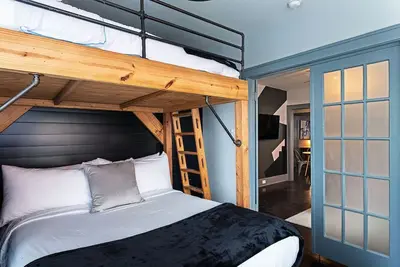 Image de Your Westheimer Dream House! Sleeps 20/9br/5ba/4pa