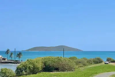 Image de Tranquil Buck Island Views - Steps from the Beach