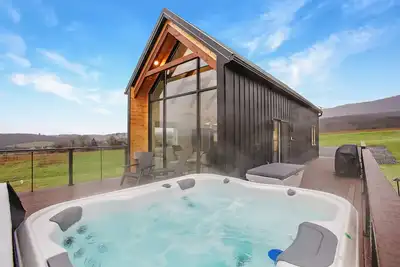 Image de Blue Ridge Mini Lux Retreat 1 with Hot Tub & Sauna