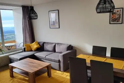 Image de Apartment 80sqm with 2 bedrooms and large living-dining area