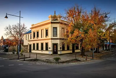 Image de Family friendly, historical building right in the center of town!