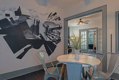 Image de Your Westheimer Dream House! Sleep 10/4br/2ba/2pa