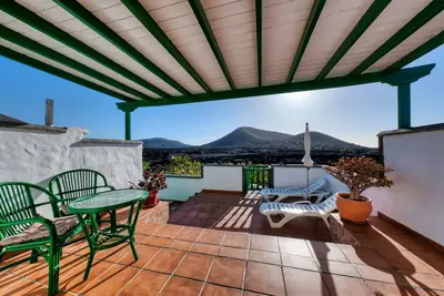 Casa Diama 2 : vue sur La Geria et piscine commune