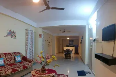 Image de Cozy 2bhk Spacious Apartment in the Heart of the City with required amenities