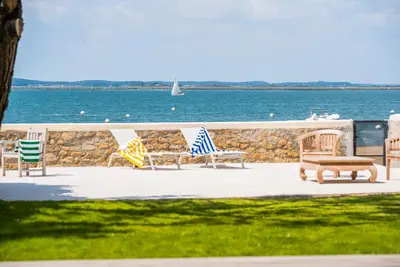 Image de [Unique] Villa avec Accès Plage Piscine et Jacuzzi