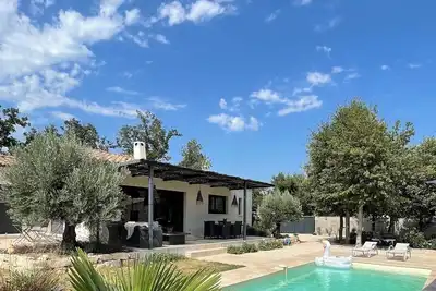 Image de Luberon - Villa climatisée piscine privée proche Gordes au vert et au calme