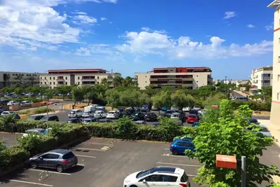 Image de Appartement 2 pièces à Sète, 200m de la plage, parking privé, loggia et toutes commodités