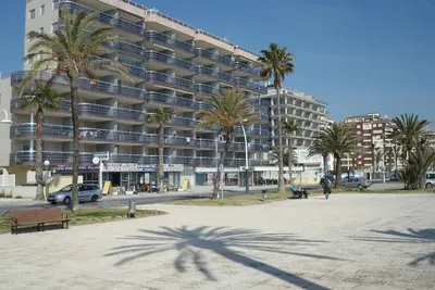 Image de Appartement à Peñíscola - 10m de la Plage avec 2 Chambres et Piscine