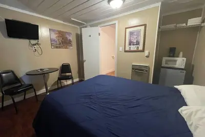 Small Cabin on Lake Texoma at Mill Creek: Cabin 5