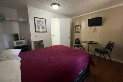 Small Cabin on Lake Texoma at Mill Creek: Cabin 4