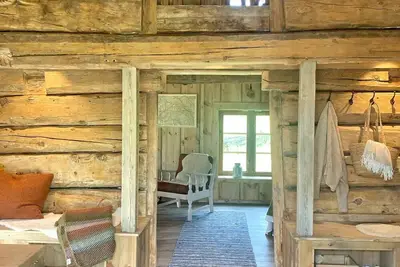 Image de Kufjøset - Renovert barn from 1830