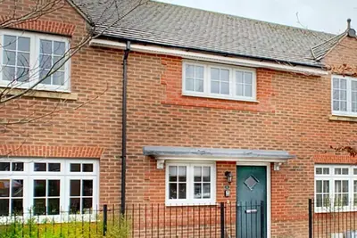 Image de Bracknell, 2 Bedroom House, Garden & Parking