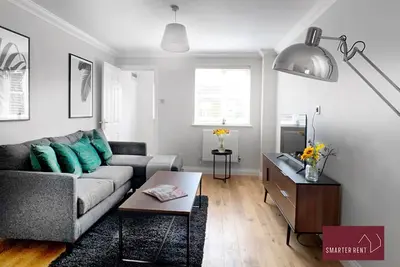 Image de Wokingham, 2 Bedroom Flat - Private Entrance