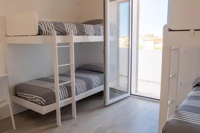 Image de Apartment for large families or groups by BudoniAffairs