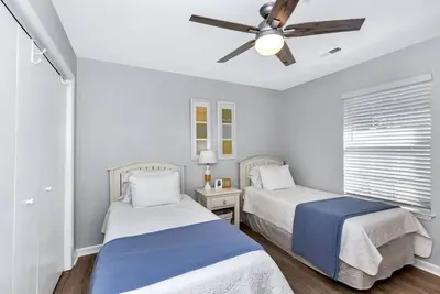 Image de Affordable Large Family Home Close to All of Huntsville!