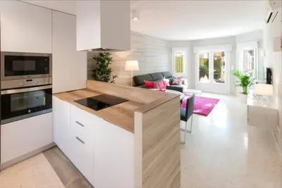 Image de Bungalow with Garden View