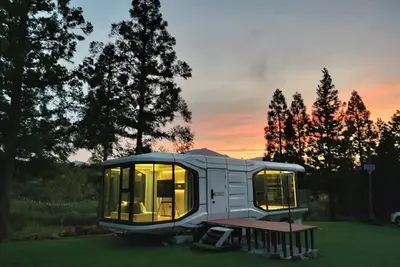 Image de Spaceship Space Vessel under construction Trial p / Yufu City Ōita