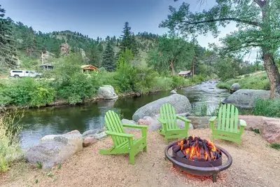 Image de Birch Cabin~Mtn Views~ Firepit~ River Access!