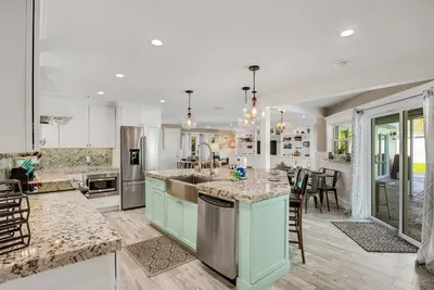 Image de Bradenton Gem w/ Heated Pool & Yard Next To Ami