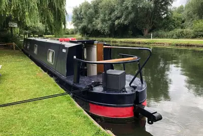 Beautiful Narrowboat Glyndwr