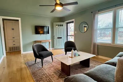 Image de Fully-Furnished Townhouse Near Plaza District #L1