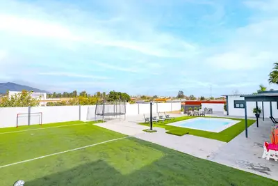 Image de Cubo's Casa Soles & Football field / terrain de football / piscine privée / wifi gratuit