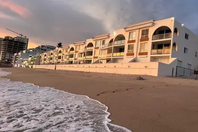 Image de Colorful Retreat in Playa Escondida