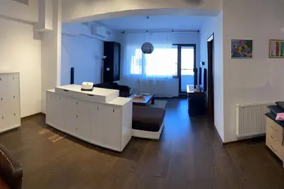 Image de 10 minutes from the airport, 10 minutes from city center