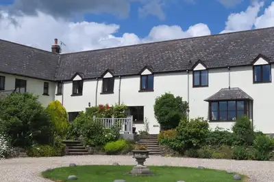 Image de Coombe Cottage, pet friendly, with a garden in South Molton