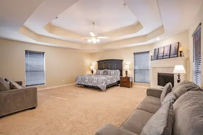 Image de Pet-Friendly 5-bedroom + Pool