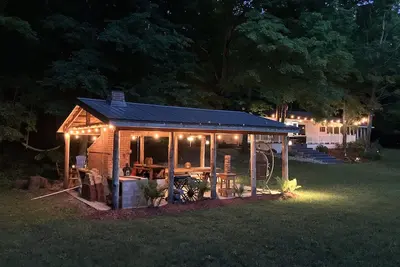 Image de Riverside Retreat | Sauna, Fireplace, Kayaks/Tubes