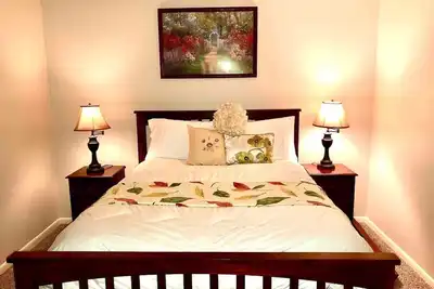 Image de May'S Flowers, Stylish 4 Bedroom house, High Speed Internet, Equipped Kitchen