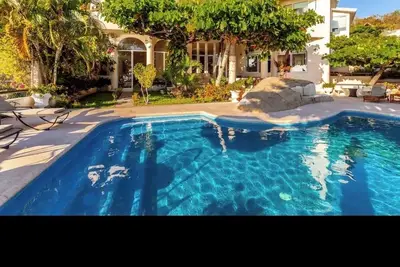 Image de Spacious 5-bedroom villa in fabulous Acapulco de Juárez with WiFi, Ac