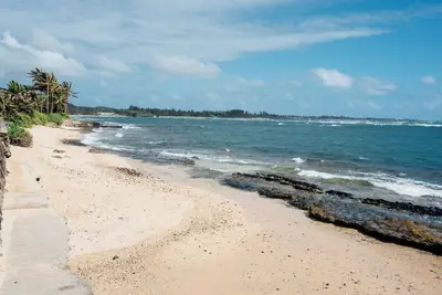 Image de Mahalo Nui Loa & Welcome to Hale Pikake! 30 second walk to beach access.