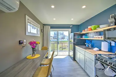 Image de Sandpiper: Pet Frienldy Beach Home w\/Fire Pit