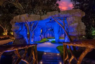 Image de The Lagoon | Miami's Exclusive Glam Grotto