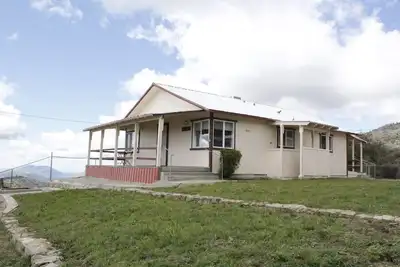 Image de Cabin Near Sequoia & Kings Canyon National Parks