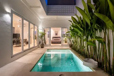 Image de 10-min from Beach, 2br Eden Cemagi Villa w/Pool