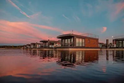 Image de Hausboot für 6 Gäste mit 45m² in Klitten