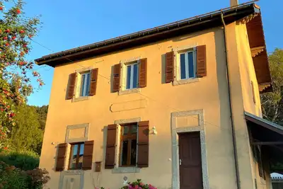 Image de Maison rénovée 4 chambres, jardin, parking, WiFi, animaux admis