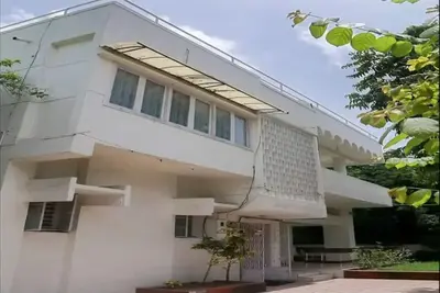 Image de Comfy cozy sprawling bungalow for leisure/business trip