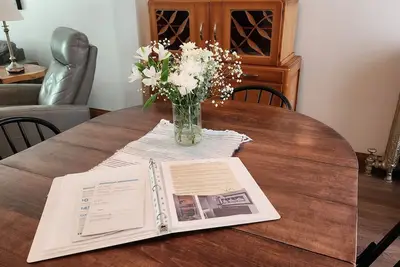 Image de Recently renovated home just a 7 minute walk from the St Boniface Hospital.