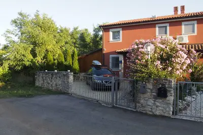 Image de Feriendoppelhaushälfte in Ruhiger Ortsrandlage von Medulin